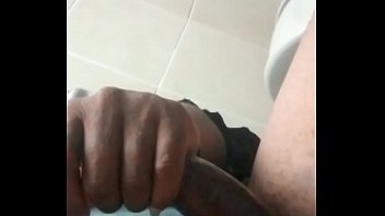 thumb jerkin slippery   