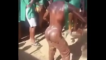 Naked bubble butt in public