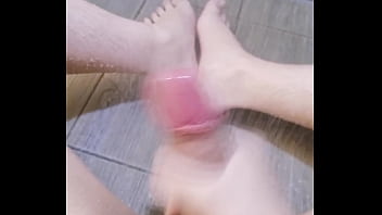Korea 꽐라녀 화장실에 박아놓고 친구들이랑돌려묵기 2024 | XXXXVideo