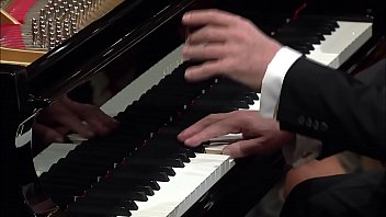 Beethoven - Piano Concerto No. 2 (Rudolf Buchbinder, Wiener Philharmoniker)