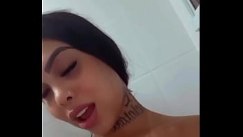 thumb nathi rodrigues  tomando banho instagram @nath instagram @nath instagram @natha