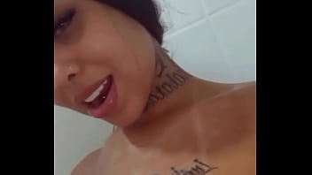 cover video nathi rodrigues  tomando banho instagram @nath instagram @nath instagram @natha