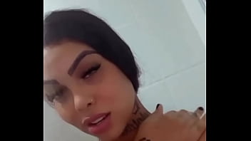 thumb nathi rodrigues  tomando banho instagram @nath instagram @nath instagram @natha