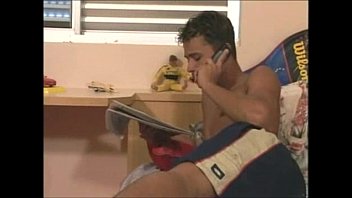 Pagando michê com a mesada.