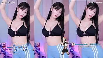 twitch banned dance] [berry0314]