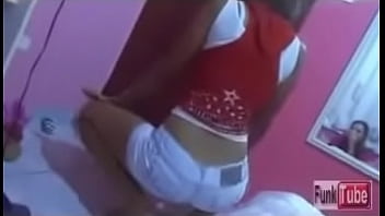 Girlfriend dancing funk 1