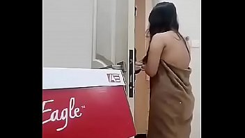 Eagle Boob Slip Show Delivery Guy