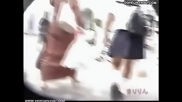 Walking upskirt panties Thumbnail