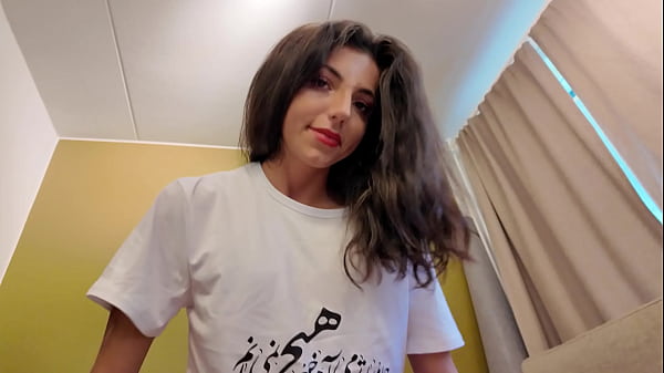 Stiefzoon Fuckt Jeugdige Stiefzus' Tight Pussy