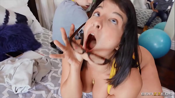 LaSirena Wants An Anal Quicky / Brazzers  / download full from http://zzfull.com/qui