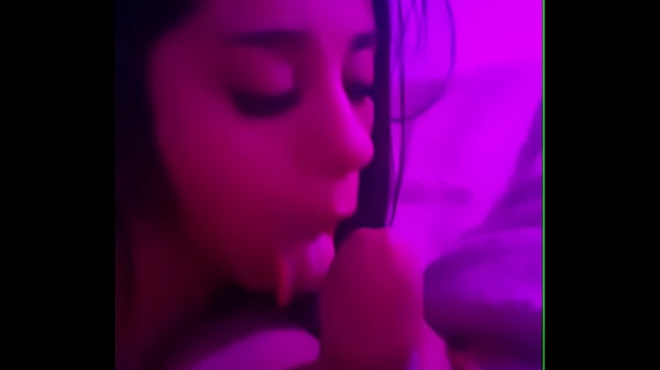 Petra a hangulat fényben szopott