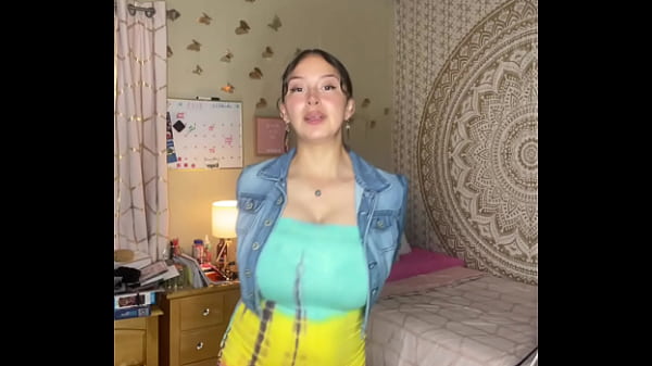 Tiktok slut bouncing her ass in a dress Thumbnail