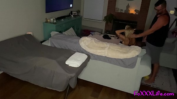 Brooke Foxxx get's a massage then CreamPied - TheFoxxxLife - Amateur Couple