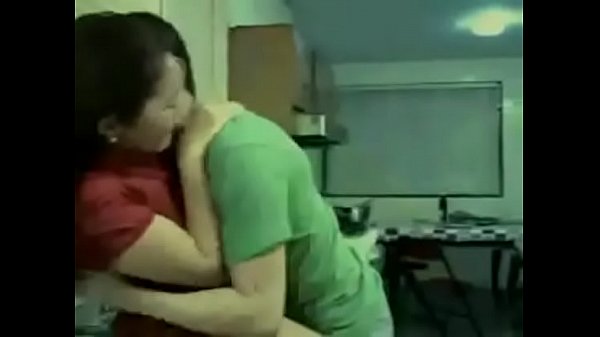 Madre e figlio scopano