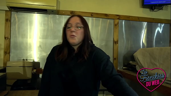 Lily, une jeune coquine qui adore le sexe