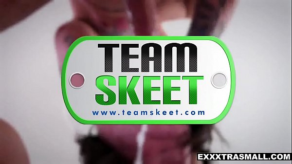 Sexy Petite japanese gives up her Tight virgin pussy