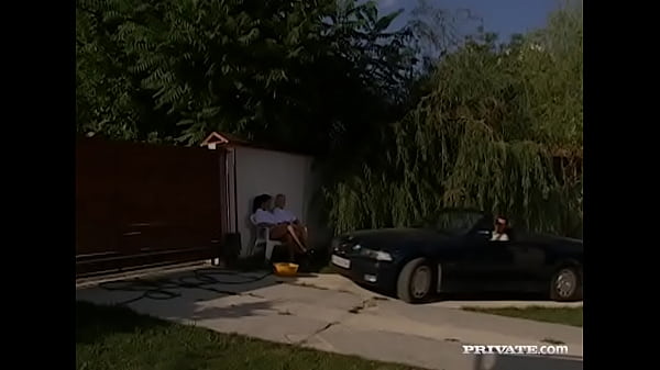 Laura & Stacy: Auto Was & Fuck