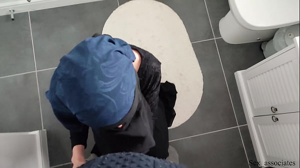 Arab house maid begs to fuck her in the ass