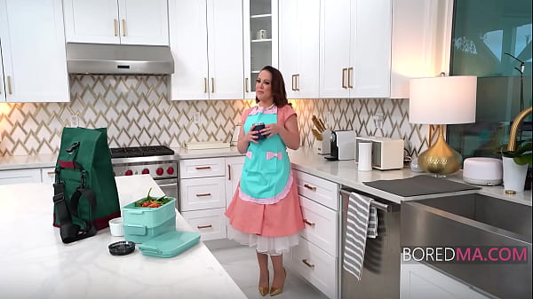 Traditional BBW Wife In A Freeuse  Life | BoredMa