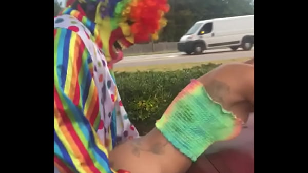 Gibby The Clown fucks Jasamine Banks outside in broad daylight