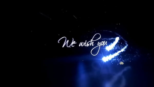 Fim de ano vendo os fogos de artificio pela janela do meu apartamento, acabou em sexo gostoso com a novinha morena safada  Especial de fim de ano com a novinha Camila Flowers