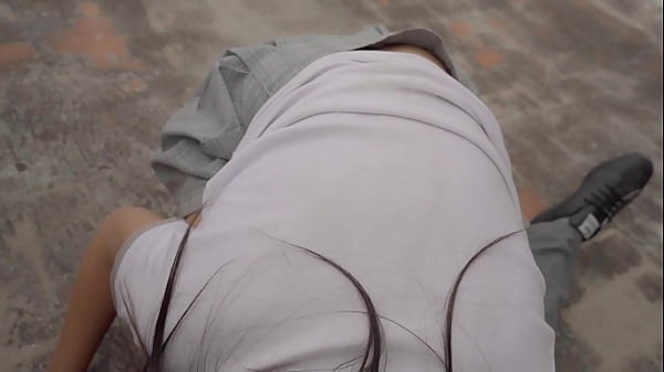 Alumnos de Escuela Técnica se Graban Cogiendo en HD al Aire libre! Afuera de los salones! Alumna Hermosa la CHUPA y SE DA unos SENTONES en el PATIO en HD