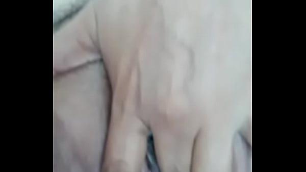 Mulher gostosa me mostra a buceta para eu ir na casa dela foder ela