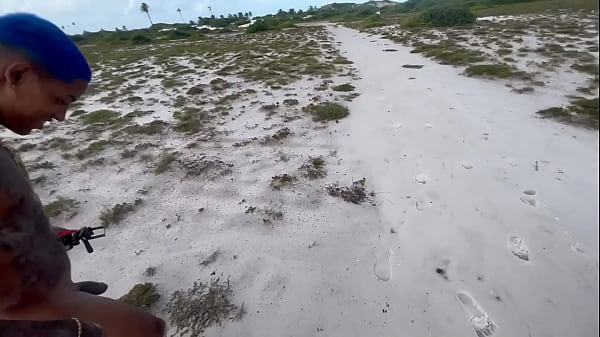 Fui fazer Putaria com minhas amigas gostosas em um deserto de areia