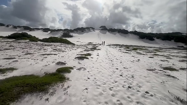 Fui fazer Putaria com minhas amigas gostosas em um deserto de areia