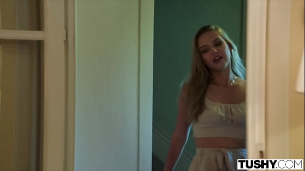 TUSHY Angelic Blonde Jaylah Gets DPed By Two Eager Suitors