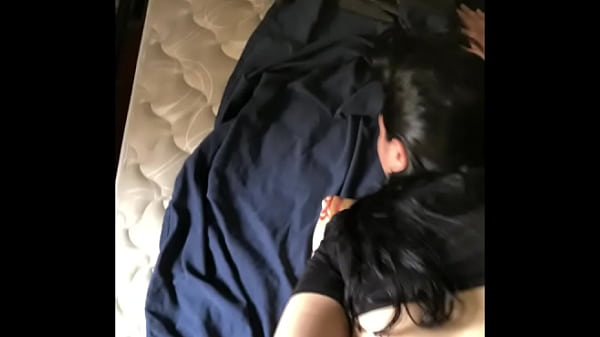 REAL AMATEUR JOVEN DE 18 FOLLADA CULO PERFECTO