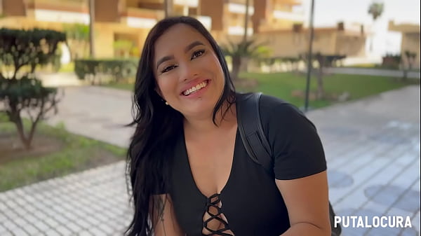 PutaLocura - Torbe pilla a la exuberante Sofía Ruiz y se corre en su boca