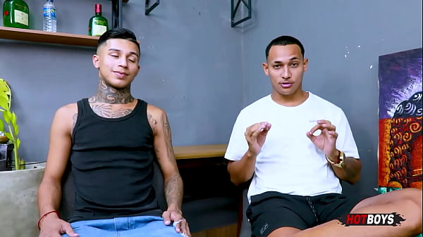 Fodendo o rabudo safado!