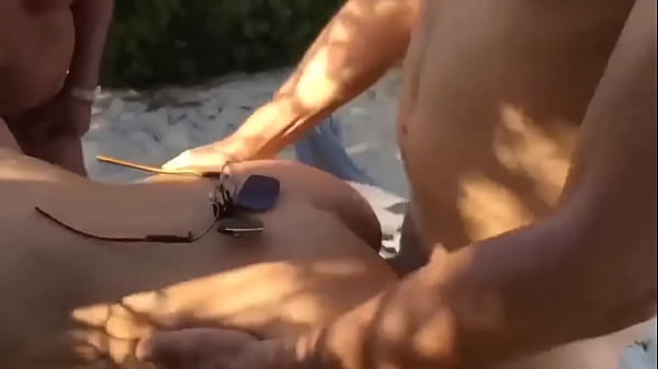 Sex in the beach