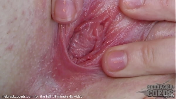 hot babe strange object pussy insertions