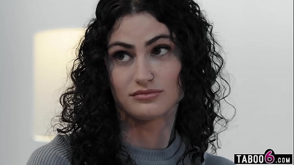 friend found emo teen Lydia Black on an site and confronted her