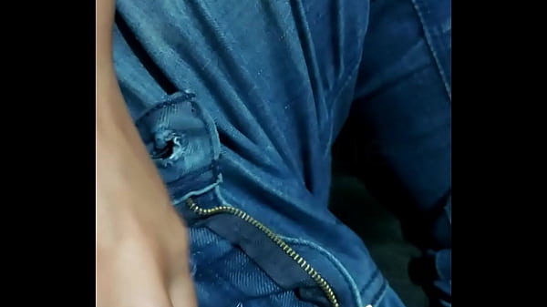 Quick sex with my friend when no one is home Thumbnail