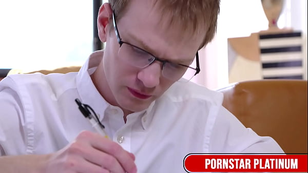 Bust Blonde Anna Nicole West Milks Alex Jett Bareback!