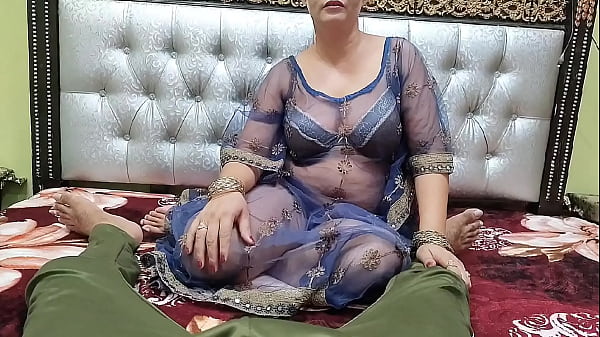 Indian Desi Bhabhi Sucks and Fucks Dever’s Cock – Best Hindi Blowjob