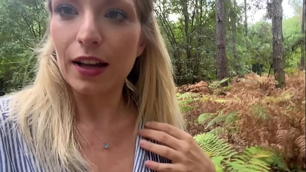 Je me fais défoncer le cul par un inconnu dans son camping car