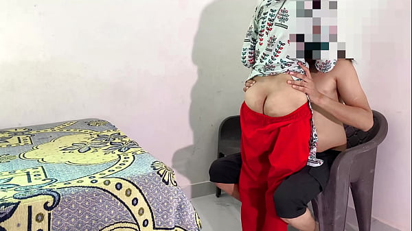 The thirsty Bhabhi got herself fucked by the servant and became a mare after getting naked in front of the servant. Thumbnail