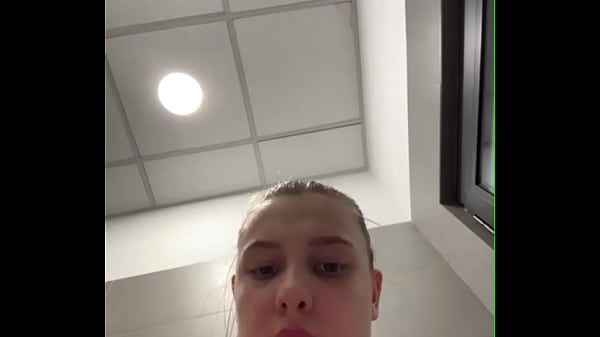 Public anal fucking in the gym Thumbnail