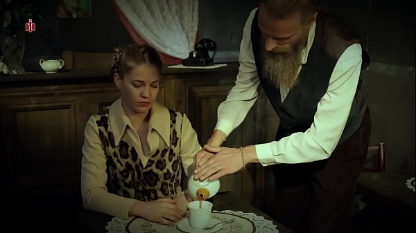 The Inn - Episódio 1 – Uma linda garota que é a única hóspede em uma pousada remota se torna prisioneira de uma luxúria bizarra (prévia)