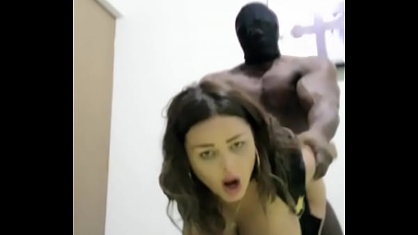 Chichóna coge con negro