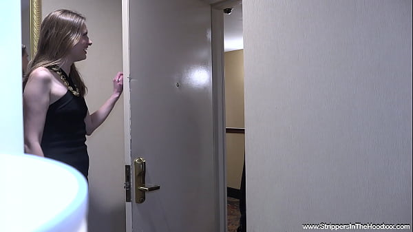 Sammi Summers Joins www.StrippersInTheHoodxxx.com