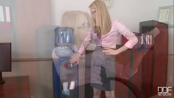 Stud Delivers Refreshment! Thumbnail