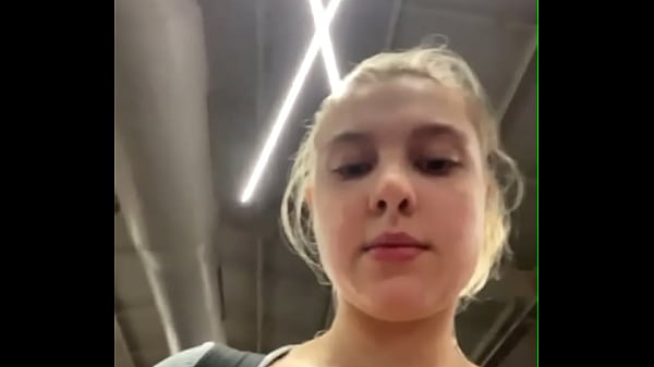 Workout and fucking in the gym Thumbnail