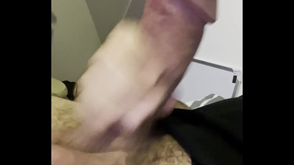 Belle branlette d'une grosse queue arabe humide / Nice handjob from a big wet Arab cock