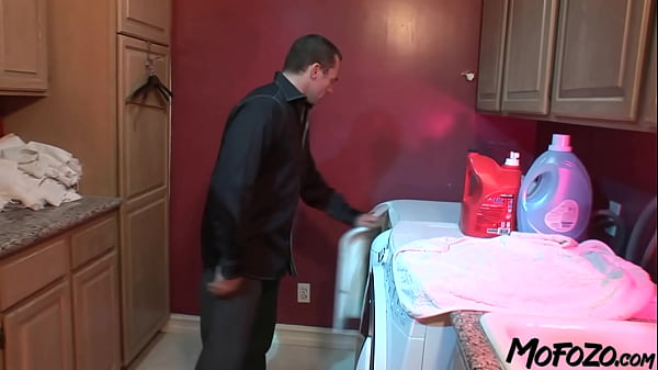 MOFOZO.com – Busty Housewife Is Bound And Fucked