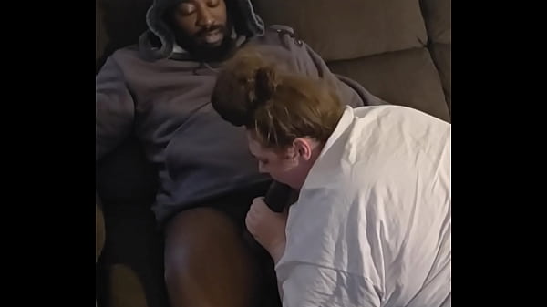 Bam é um negão enorme, mestre em sexo oral, super molhado e com gozo na cara.